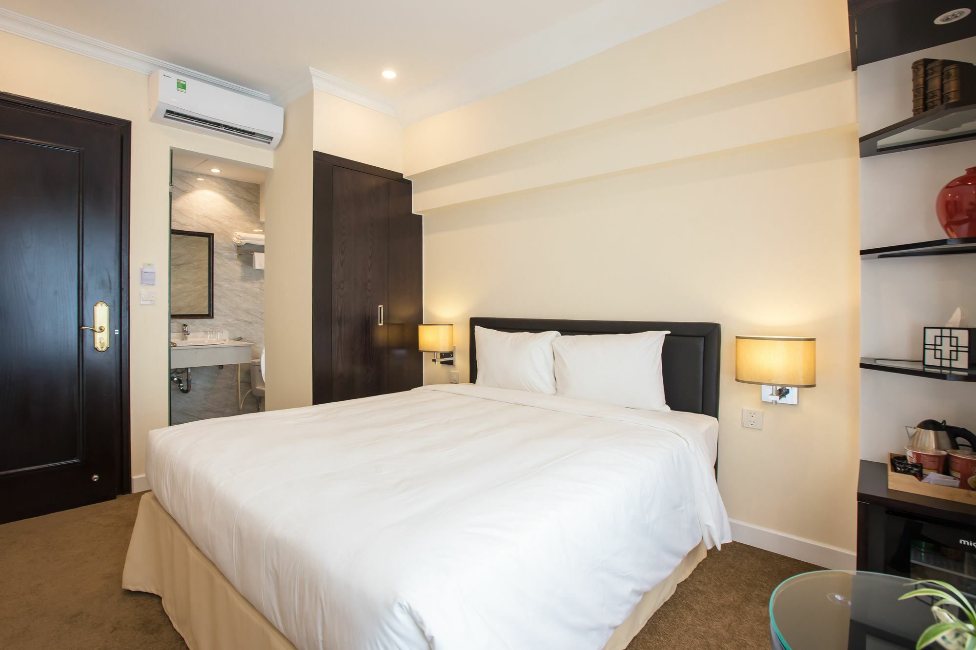 Dinh Elegant Hanoi Hotel Exterior photo